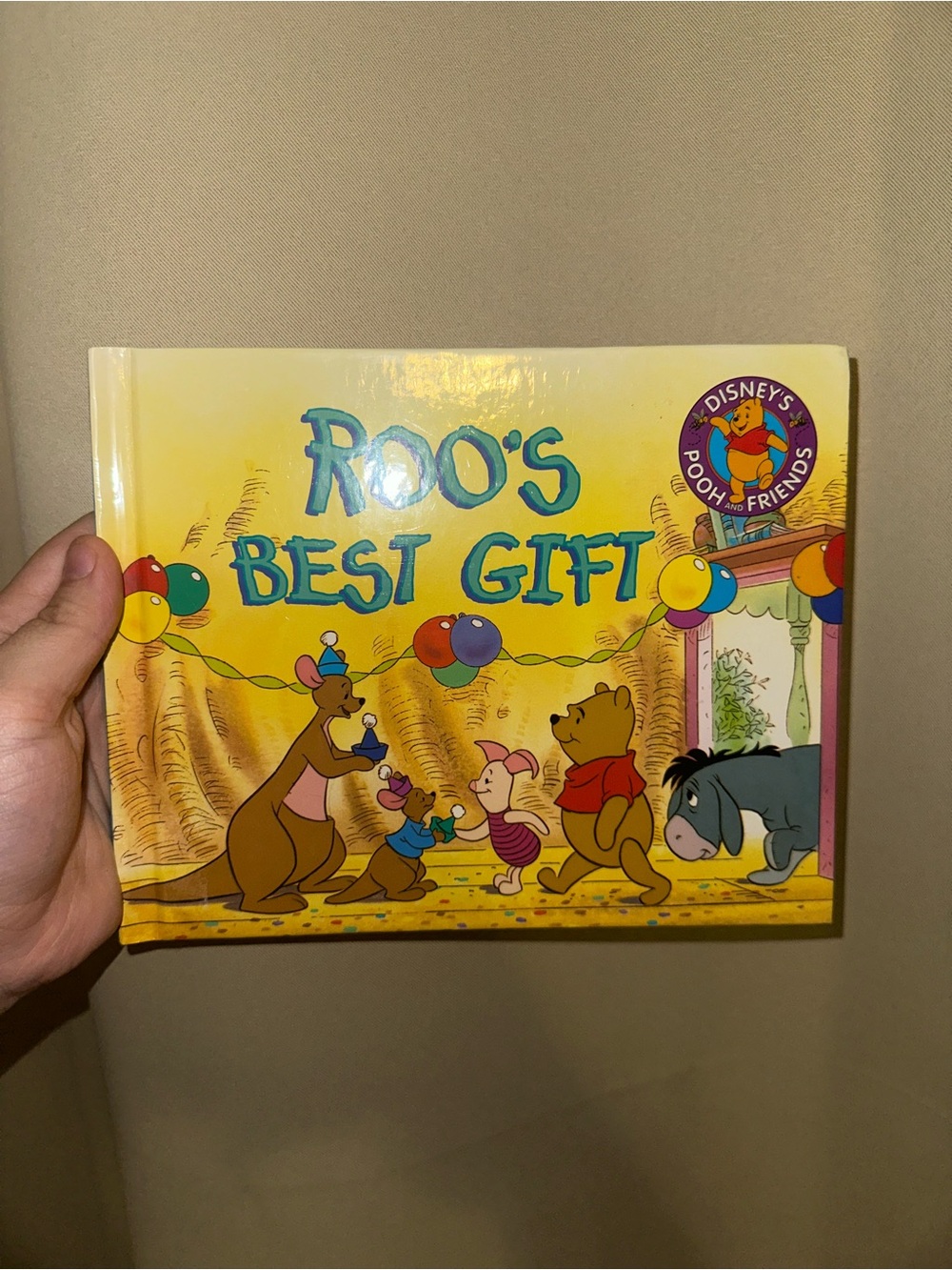VTG 1995 hardcover children's book titled Roo's Best Gift Pooh and friends